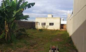 Imagem: Lote de 360 m2, murado, com casa, no Anapolis