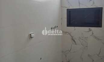 Imagem 6: Casa residencial disponível para venda no bairro Laranjeiras em Uberlândia-MG