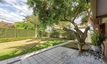 Imagem 6: Casa em Porto Alegre, no bairro Ipanema, com 3 dormitório(s), e 3 banheiros, à v