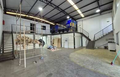 Imagem: Galpão comercial de 228m² com 07 salas