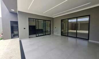 Imagem: Casa de 240m² com 03 quartos à venda