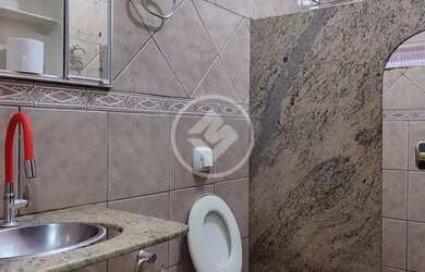 Imagem 7: Casa com 3 quartos sendo 1 suite com barracão no fundo no Jardim Petropolis, toda na laje