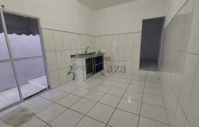 Imagem 5: Imóvel para aluguel tem 300 metros quadrados com 4 quartos