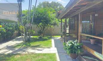 Imagem 3: Casa térrea próximo à praia do Campeche