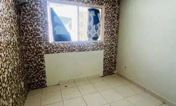 Imagem 6: Casa térrea com 2 quartos, terraço, totalmente nascente, próximo de comércios e transporte