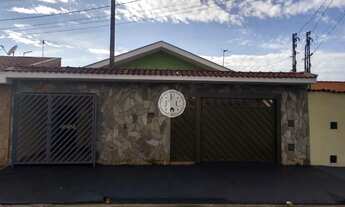 Imagem: Casa térrea com 05 Quartos para venda