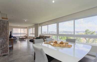 Imagem 3: Apartamento mobiliado para alugar no Rio Branco com 4 quartos (3 suítes