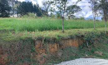 Imagem 2: Lote/Terreno para venda com 2444 metros quadrados no Condomínio Três Lagos -Varejão - Mair