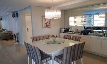 Imagem 7: Apto 03 Dormitórios, 03 Suítes, Hidromassagem, Sacada com Churrasqueira & Garagem em F