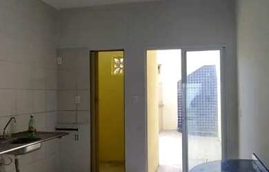 Imagem 2: Casa para venda possui 100 metros quadrados com 2 quartos em Passaré - Fortaleza - Ceará