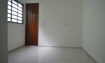 Imagem 7: Casa para aluguel possui 83 metros quadrados com 3 quartos em Bairro Santa Rita - Goiânia