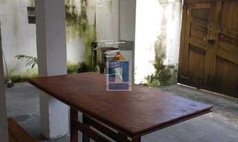 Imagem 3: Casa terrea com 3 Quartos, varanda 2 garagens vizinha ao colegio Lince