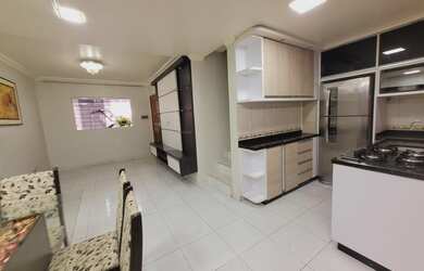 Imagem 6: Sobrado para Venda em Curitiba, Cidade Industrial, 3 dormitórios, 1 suíte, 2 banheiros, 2