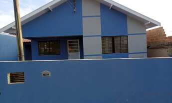 Imagem: Casa 3 quartos na rua ao lado do Cristo