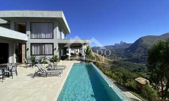 Imagem 5: Excepcional casa para venda em Itaipava, Petrópolis/RJ, com 6 suítes e piscina