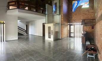 Imagem: Excelente casa de 1600m2 na Avenida dos