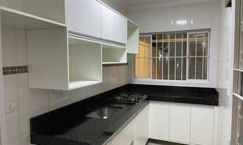 Imagem 3: Linda casa com 3 dormitórios, sendo 1 suíte - Vila Industrial em São José dos Campos