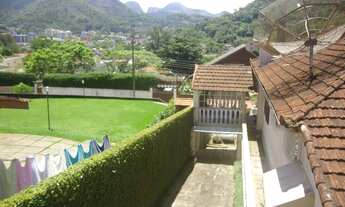 Imagem 3: Casa para venda possui 270 metros quadrados com 5 quartos em Araras - Teresópolis - RJ