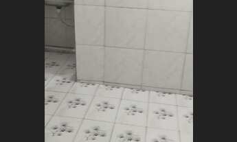 Imagem 2: Aluga kitnet Casa com 1 dormitório