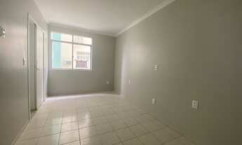 Imagem 2: Apto desocupado no bairro Balneário