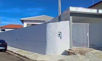 Imagem: 3 Dormitórios (sendo 1 suíte)2 vagas garagem