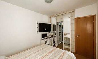 Imagem 4: Maravilhoso Apartamento com Sacada e Área de Serviço Separada no Alto dos Passos !!