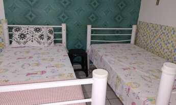 Imagem 2: Quarto mobiliado e banheiro. Pertinho do centro de Cuiabá