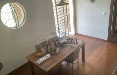 Imagem 7: Jacarei - Casa Padrão - Jardim Siesta