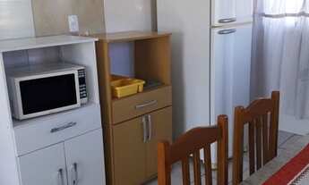 Imagem 2: Feriados de Abril/Maio. <br>Casa 2 dormitórios, até 6 pessoas. 200m do mar