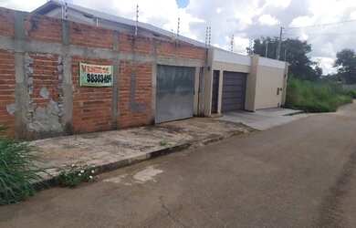 Imagem 3: Lote de 360 m2, murado, com casa , no Anapolis City