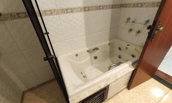 Imagem 3: Casa para venda possui 240 metros quadrados com 3 quartos em São Mateus - Juiz de Fora - M