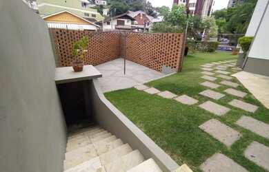 Imagem 4: Casa super ampla, no Bairro Ponta Aguda!