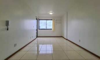 Imagem 2: Apartamento com 2 dormitórios para alugar, 84 m² por R$ 1.500/mês - Centro - Novo Hamburgo