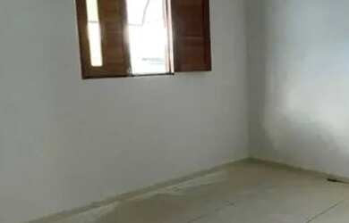 Imagem 3: Casa para venda possui 120 metros quadrados com 3 quartos em Aeroporto - Juazeiro do Norte