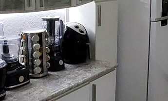 Imagem 3: Divido mini apt com rapaz