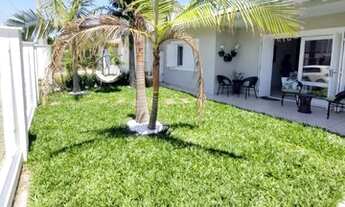 Imagem 2: Casa mobiliada no centro de Xangri-Lá, casa com anexo no fundo, próxima ao mar