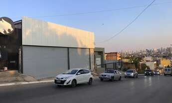 Imagem 4: RUA 7 loja com 261 metros frente avenida pé direito duplo