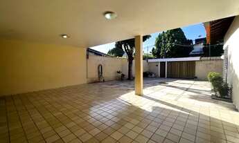 Imagem 4: Casa para venda possui 306 metros quadrados com 4 quartos em Ininga - Teresina - Piauí