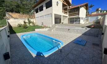 Imagem: Casa de 3 dormitórios no Centro de Florianópolis