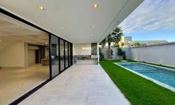 Imagem 6: Casa na Cidade Alpha com 05 suítes, 350m2