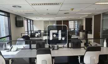 Imagem 6: Conjunto, 200 m² - venda por R$ 3.900.000,00 ou aluguel por R$ 36.140,25/mês - Vila Olímpi