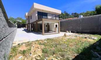 Imagem 2: Casa 6 dorm localizada a 700m Parque das Nações bairro Próspera em Criciúma ACEITA permuta