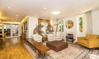 Imagem: Casa de Condomínio com 4 Dormitórios (Suites)