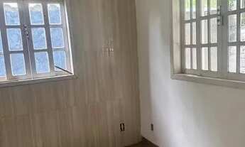 Imagem 6: Arsenal Imóveis vende-Casa linear com 3 quartos e quintal