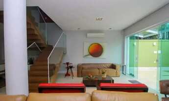 Imagem 4: Venda Imperdível: 2 Casas de Luxo a Poucos Passos da Lagoa Rodrigo de Freitas!