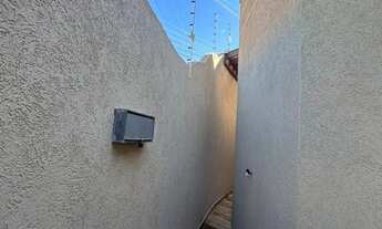 Imagem 5: Baixou!! Casa de esquina a venda, rica em porcelanato, bom gosto e estilo! No Jose Abrão