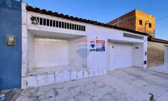 Imagem: Casa á Venda no Bairro Rocha Cavalcante