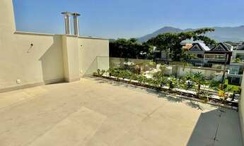 Imagem 5: Excepcional oportunidade de casa triplex com 5 suítes e 340m2 na Barra da Tijuca - RJ