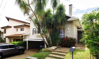 Imagem: OPORTUNIDADE Casa e área de lazer em terreno