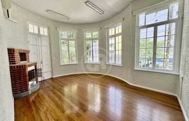 Imagem 2: Casa Comercial com 755m2 privativos e 20 Vagas de Estacionamento, para alugar no Centro de